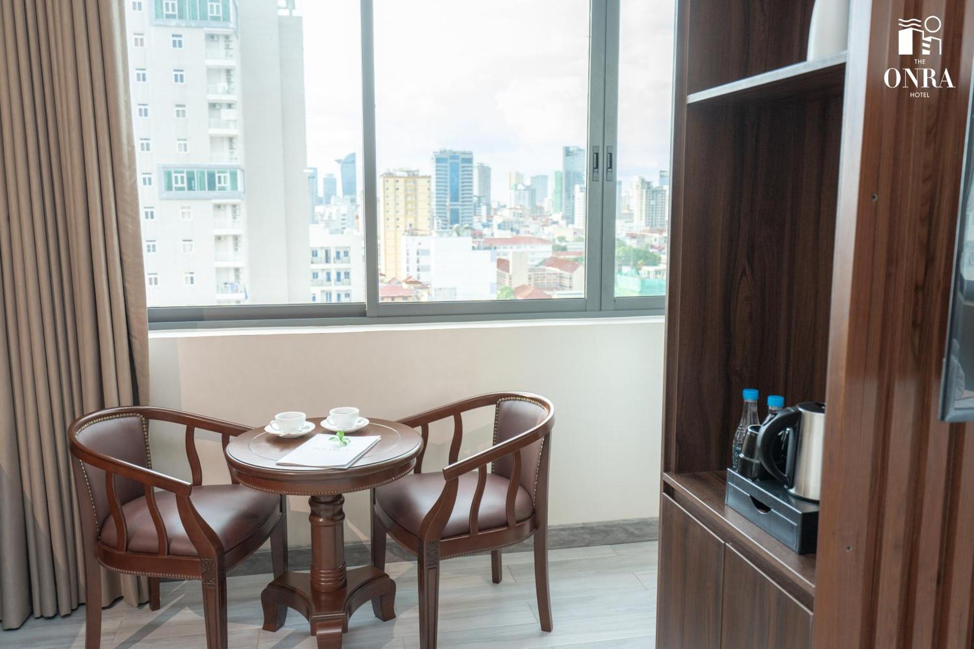 The Onra Hotel Phnom Penh Exterior photo